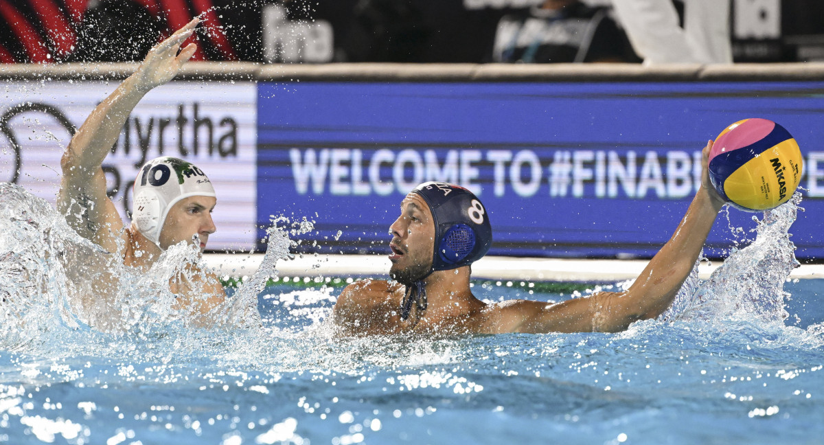 Magyar játékosok a vizes világbajnokság férfi vízilabda tornájának negyeddöntőjében játszott Magyarország - Olaszország mérkőzésen a margitszigeti Hajós Alfréd Nemzeti Sportuszodában 2022. június 29-én. MTI/Illyés Tibor