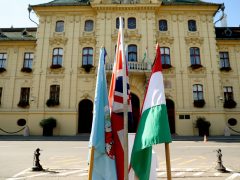 II. Erzsébet királynőre emlékeznek Szegeden