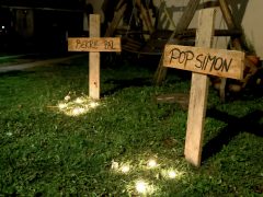 Halloweeni csokigyűjtés Petőfi-telepen