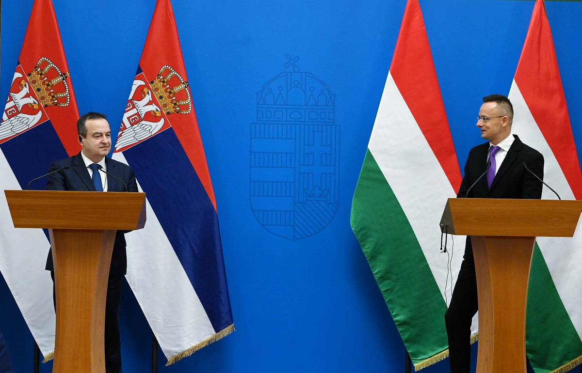 DACIC, Ivica; SZIJJÁRTÓ Péter
