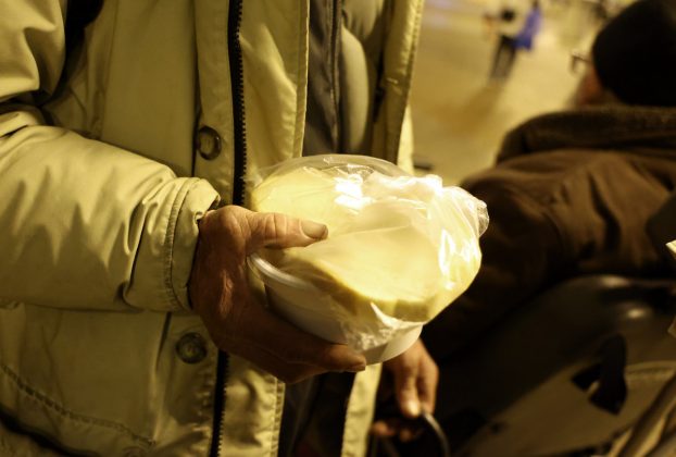 Szeged, ételosztás, adomány, Rotary, szegénység, rászorulók, étel