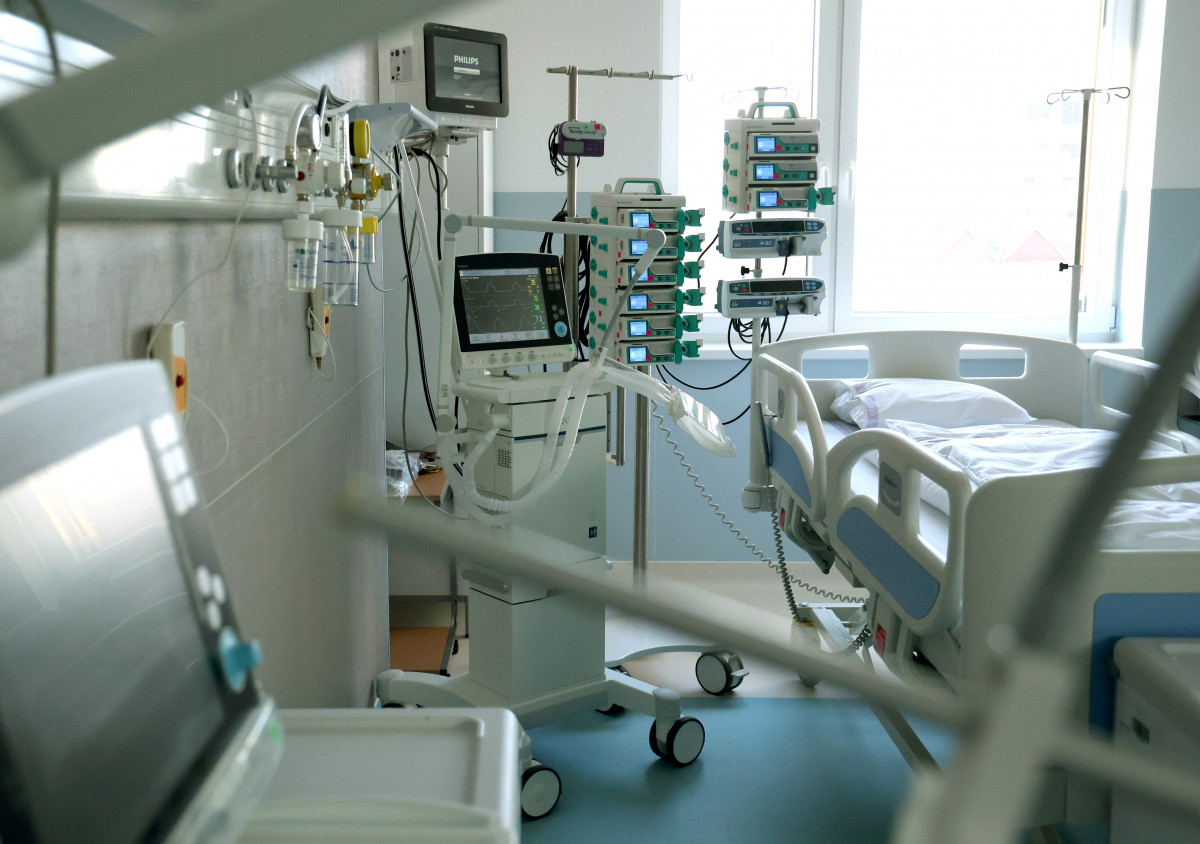 Szeged, klinika, Infektológia, SZTE, orvos, ellátás, egészségügy, lélegeztetőgép