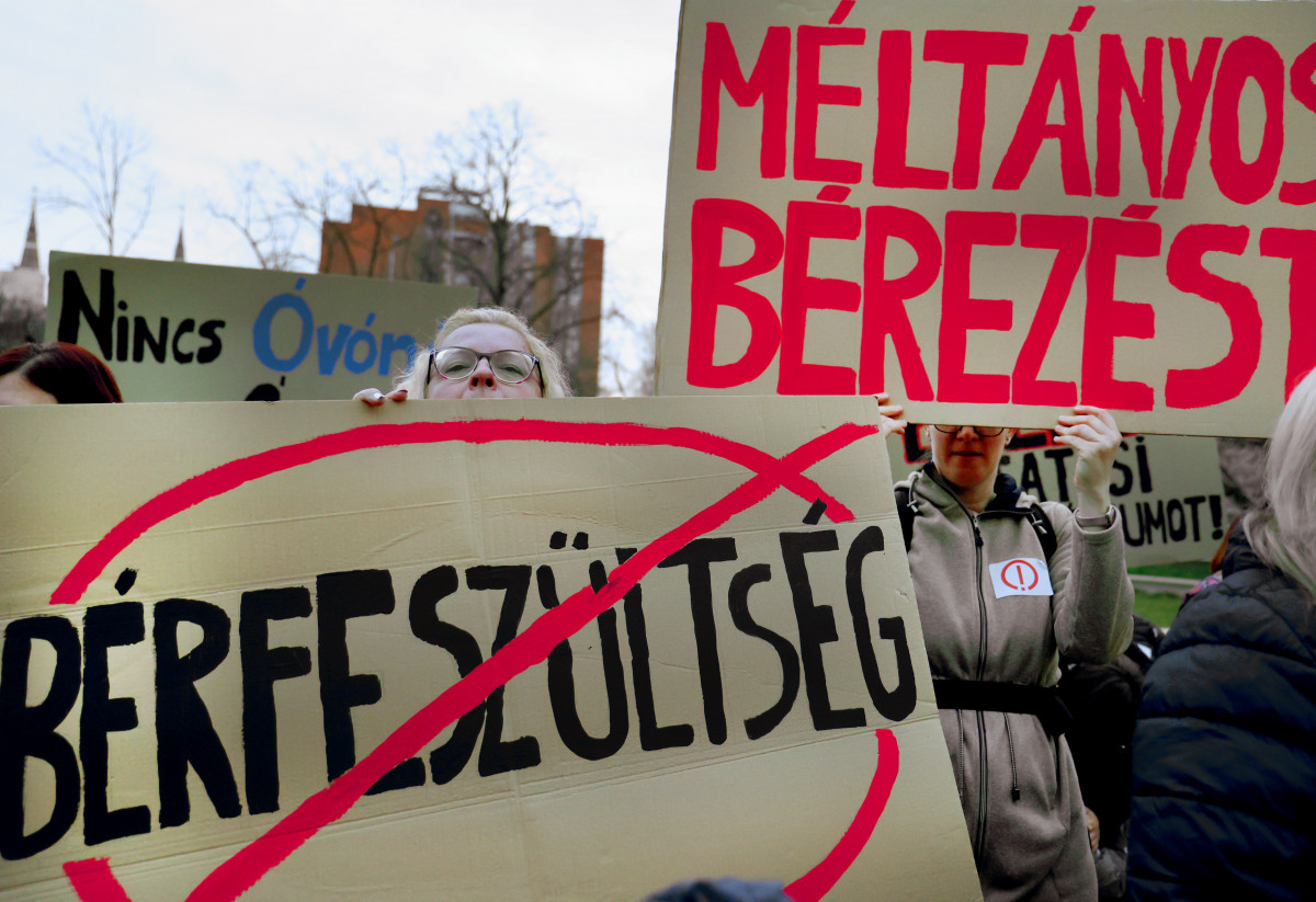 Szeged, óvoda, óvodapedagógus, óvonő, nevelés, gyerek, demonstráció, tüntetés, bér, fizetés