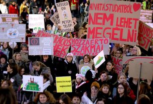 Szeged, óvoda, óvodapedagógus, óvonő, nevelés, gyerek, demonstráció, tüntetés, bér, fizetés