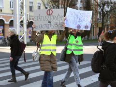 Szeged, Egységes Szülői Front, Mars tér, oktatás, demonstráció