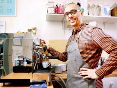 Szeged, Jarjabka Zoltán, barista, Kék Elefánt kávézó, kávézó, kávé, vendéglátás
