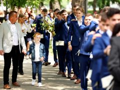 Szeged, Kőrösy József Közgazdasági Technikum, ballagás, iskola, diákok, Stefánia