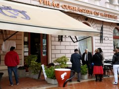 Szeged, Virág cukrászda, emléktábla, Klauzál tér, Virágh család