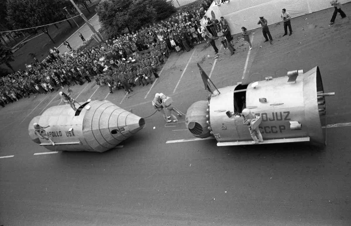 A Széchenyi tér VII. Szegedi Ifjúsági Napok alkalmával 1973-ban. Fotó: Fortepan, adományozó Urbán Tamás