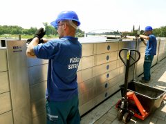 Szeged, mobil partfal, árvízvédelem, árvíz, Tisza, gát, építési gyakorlat