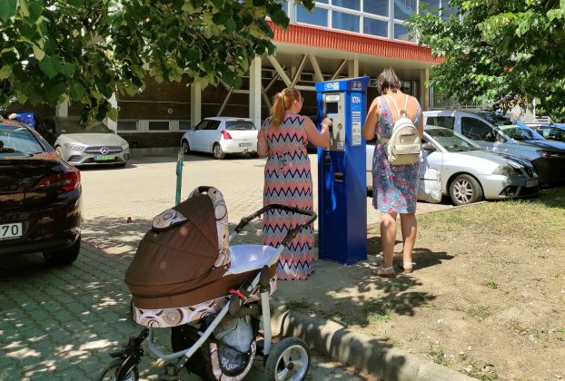 Szeged, fizetős parkolás, Újszeged, parkolás, sportcsarnok