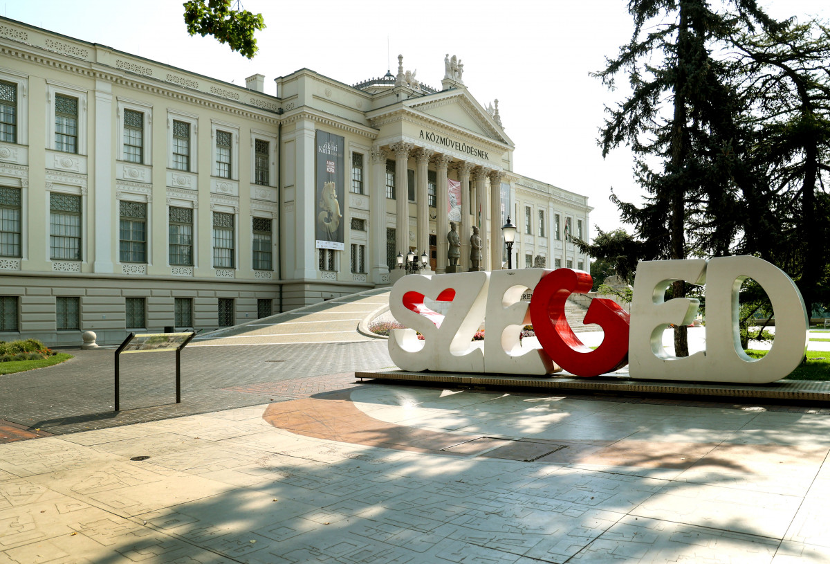 Szeged, Móra Ferenc Múzeum, múzeum, kultura, kiállítás, művészet, turizmus, látnivaló