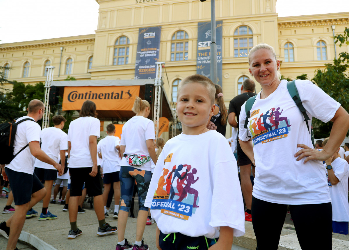 Szeged, Continental Futófesztivál, Dugonics tér, futás, sport, szabadidő