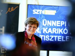 Szeged, Karikó Katalin, Nobel-díj, kutató, kutatóprofesszor, köszöntés, SZTE, Szegedi Tudományegyetem, ünnepi ülés, egyetem