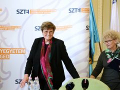 Szeged, Karikó Katalin, Nobel-díj, kutató, kutatóprofesszor, köszöntés, SZTE, Szegedi Tudományegyetem, ünnepi ülés, egyetem