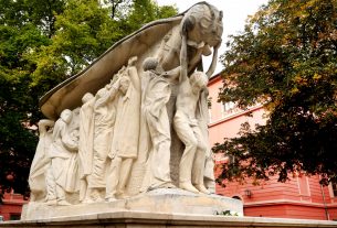 Szeged, október 23., megemlékezés, szabadság, márványszobor, Rerrich Béla tér
