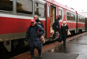 Szeged, Lázár János, vonat járat, Szeged-Szabadka, vasút, vonat, közlekedés, MÁV, vasútállomás