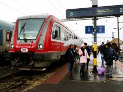 Szeged, Lázár János, vonat járat, Szeged-Szabadka, vasút, vonat, közlekedés, MÁV, vasútállomás