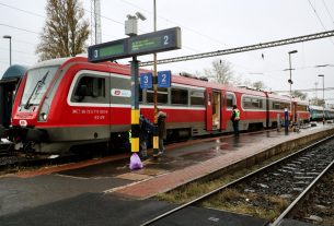 Szeged, Lázár János, vonat járat, Szeged-Szabadka, vasút, vonat, közlekedés, MÁV, vasútállomás