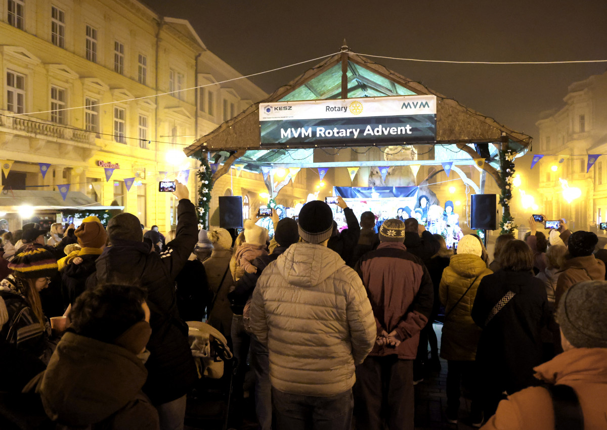 Szeged, Rotary Advent, jótékonyság, Klauzál tér