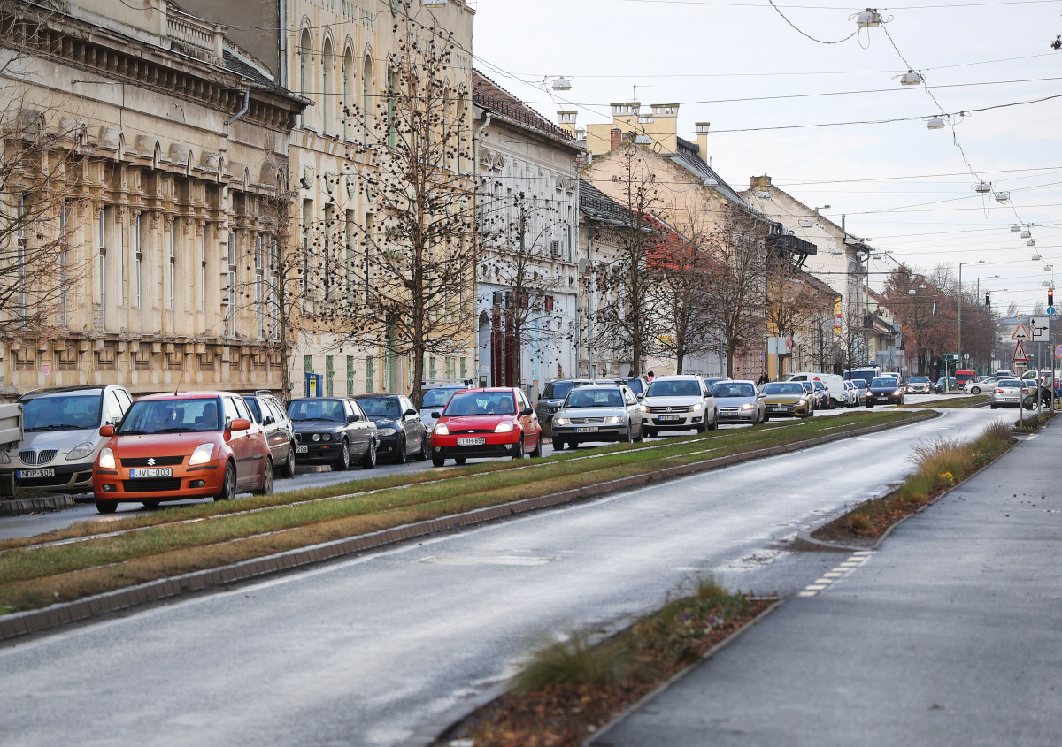 Szeged, Kálvária sgt., közlekedés, forgalom