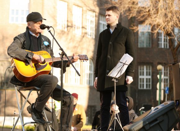 Szeged, demonstráció, véderdő, Momentum, Püspöki Hivatal