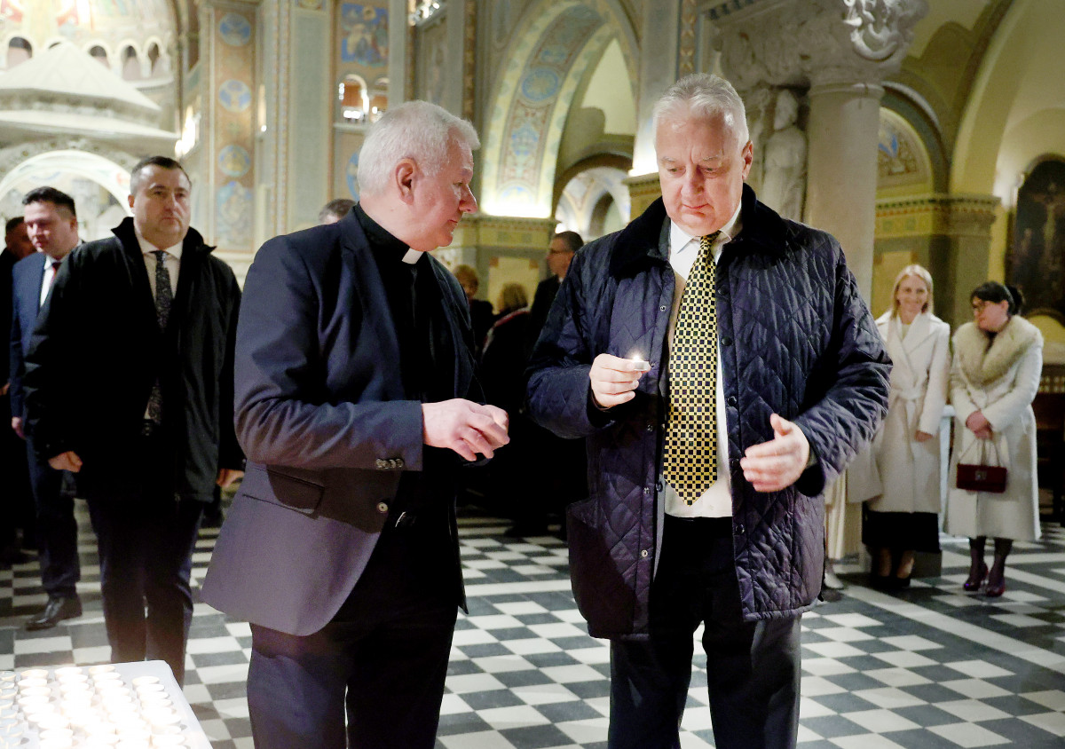 Szeged, Kommunizmus Áldozatainak Emléknapja, megemlékezés, dóm, mise, egyház, Kiss-Rigó László, Semjén Zsolt