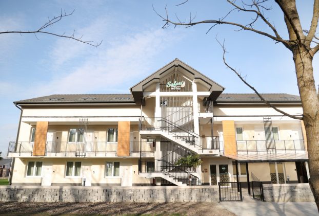 Szeged, Safari Hotel, szálloda, szállás, vendéglátás, turizmus
