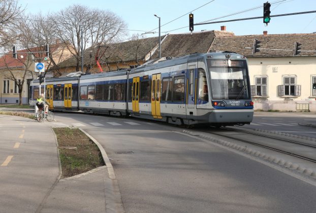 Hódmezővásárhely, tram train, közlekedés, villamosvasút, tömegközlekedés, utazás