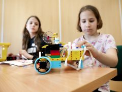 Szeged, robotika szakkör, kamara, diákok, oktatás, robotika