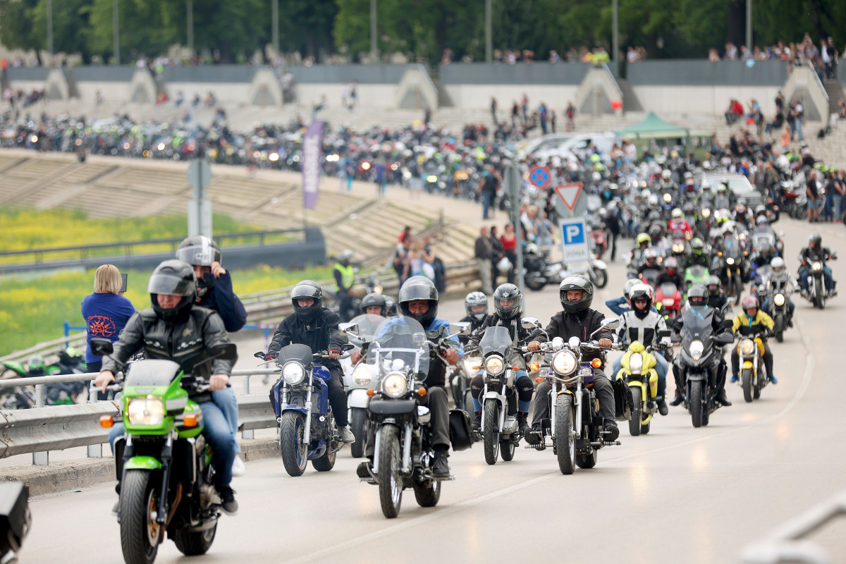 Szeged, Nyújts kezet, Motoros Felvonulás, Reménysugár Alapítvány, motorosok, jótékonyság, Huszár Mátyás rakpart