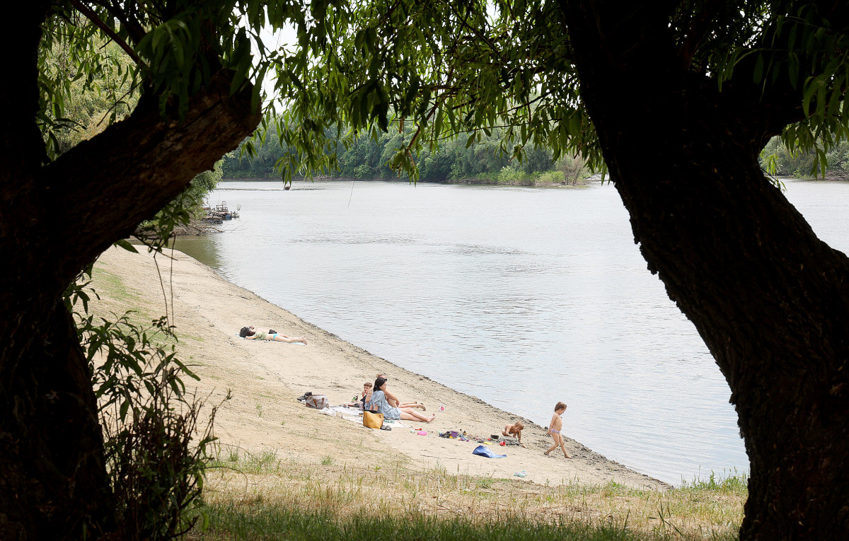 Szeged, Sárga, szabadstrand, felújítás, nyár, strand, Tisza