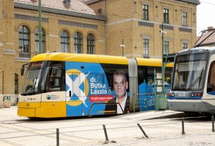 Szeged, választás, villamos, Botka László, polgármester, választási hirdetés, hirdetés, Indóház tér, politika