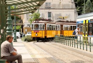 Szeged, nosztalgia villamos, villamos, közlekedés, tömegközlekedés, Indóház tér