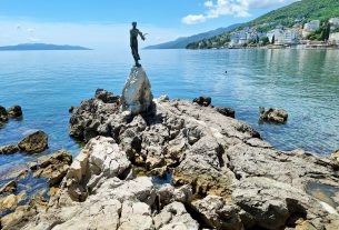 Horvátország, Opatija, strand, Adria tenger, tenger, tengerpart, nyaralás, utazás, turizmus