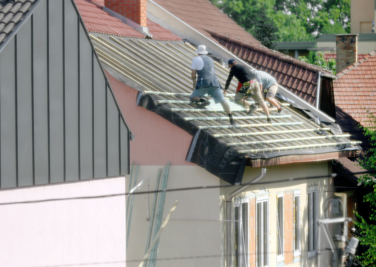 Szeged, Otthonfelújítási Program, otthonfelújítás, lakásfelújítás, házfelújítás, építőipar, tetőcsere, ács