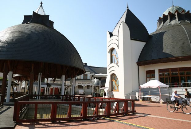 Makó, belváros, nyár, Hagymatikum, fürdő, turizmus