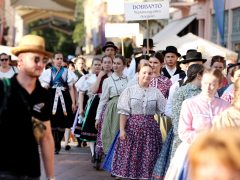 Szeged, felvonulás, XIV. Martin György Néptáncfesztivál, néptánc, fesztivál, Dugonics tér, kultura, hagyomány