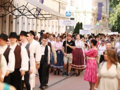 Szeged, felvonulás, XIV. Martin György Néptáncfesztivál, néptánc, fesztivál, Dugonics tér, kultura, hagyomány