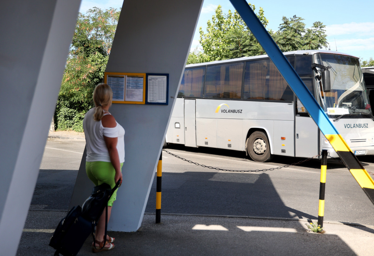 Szeged, Volán busz, busz, Mars tér, buszpályaudvar, közlekedés, tömegközlekedés