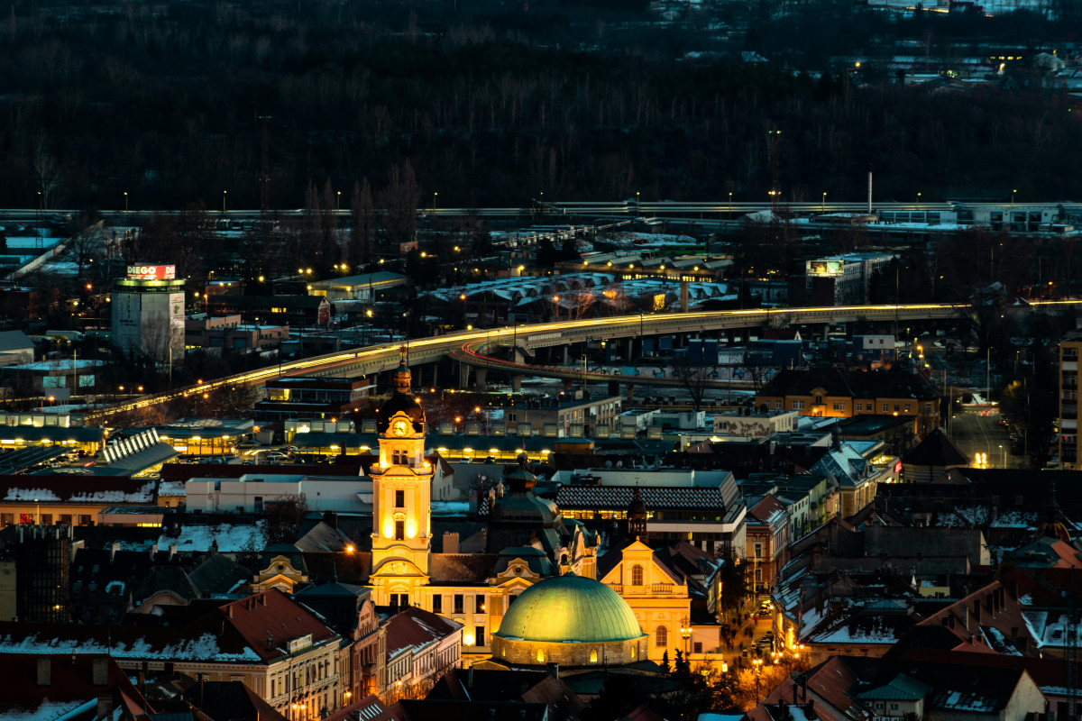 Pécs. Földrengés.