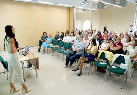 Szeged, Csongrád-Csanádi Kereskedelmi és Iparkamara, kamara, Női Vezetői Klub, vállalkozók, vezetők, Üzletasszony találkozó