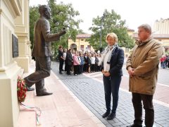 Szeged, Szent-Györgyi Albert, évforduló, megemlékezés, Rektori Hivatal, szobor, koszorúzás, egyetem, SZTE