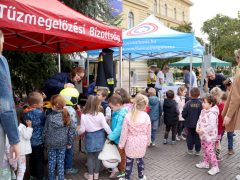 Szeged, Európai Autómentes Nap, troli, gyerekek, közlekedés, Dugonics tér