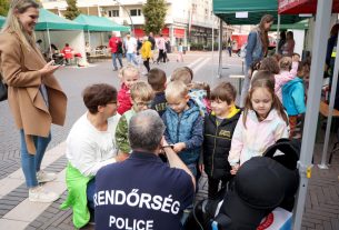 Szeged, Európai Autómentes Nap, troli, gyerekek, közlekedés, Dugonics tér