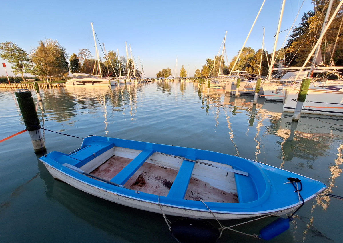 Balaton, Tihany, turizmus, utazás, kikötő, vitorlás