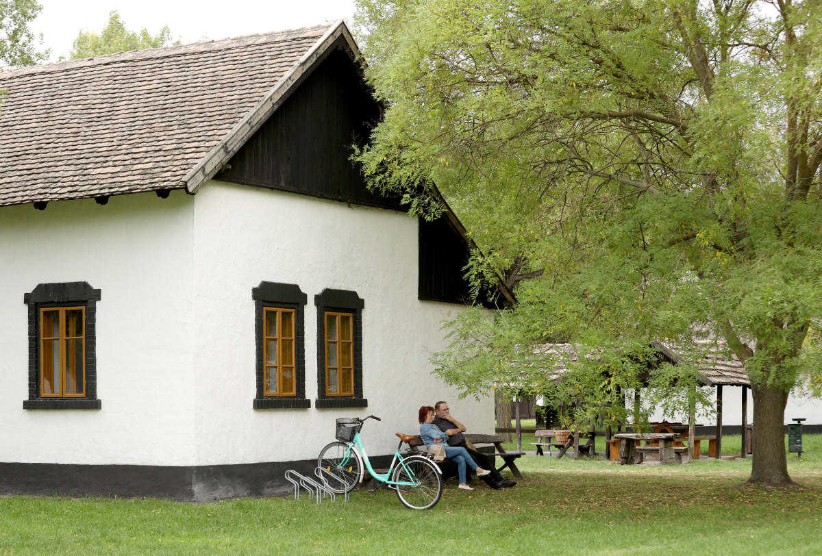 Ópusztaszer, Borszűrő Szent Mihály és Iparosok Napja, Ópusztaszeri Nemzeti Történeti Emlékpark, hagyomány, népművészet, népviselet, néptánc