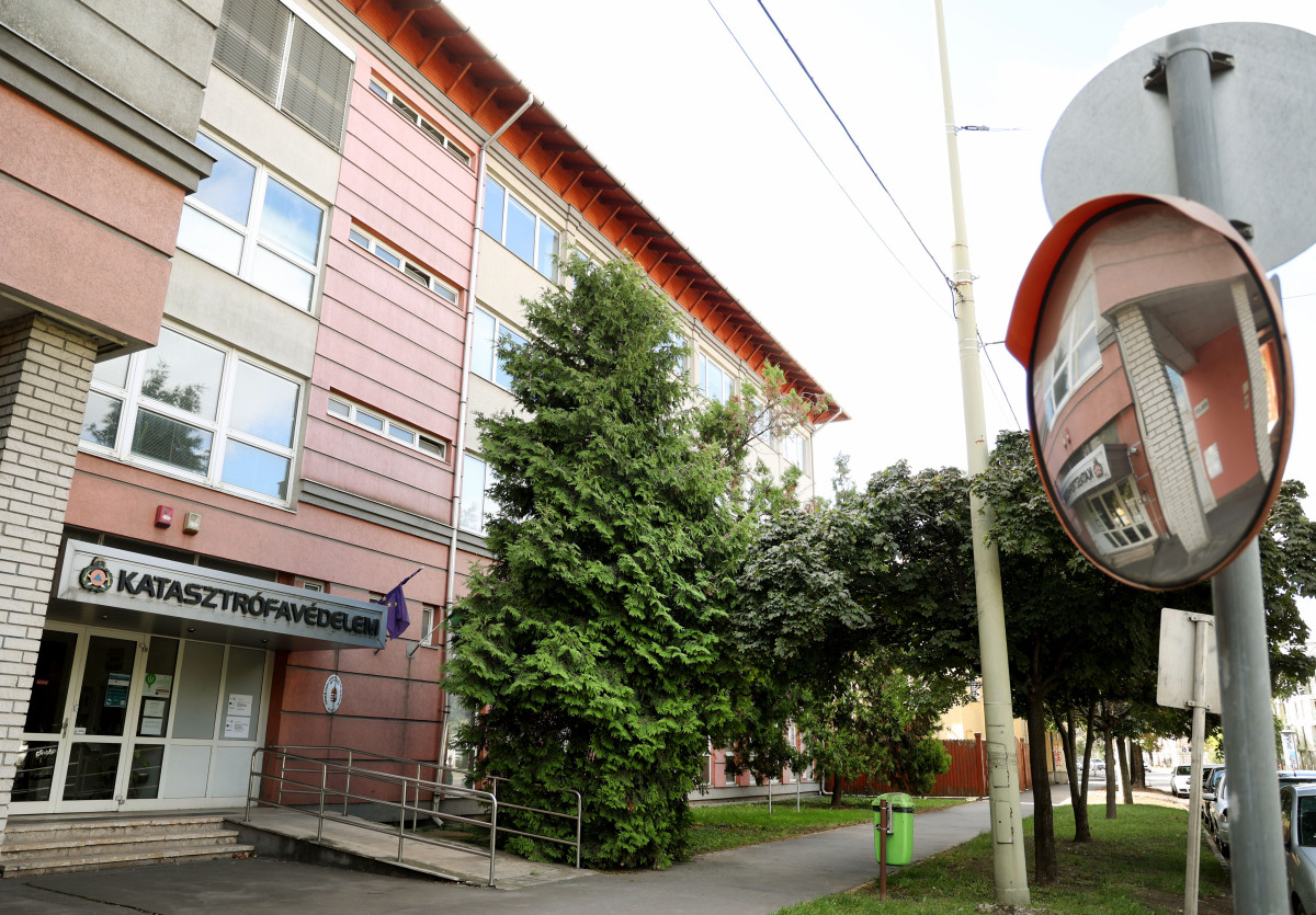 Szeged, Csongrád-Csanád Vármegyei Katasztrófavédelmi Igazgatóság, katasztrófavédelem, épület, Berlini körút