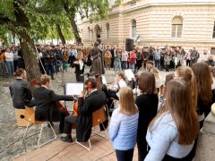 Szeged, Radnóti Miklós Emlékséta, Radnóti Gimnázium, vers, irodalom, kultura