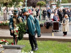 Szeged, október 6., megemlékezés, Aradi vértanúk tere, koszorúzás, mécses, Kovács Tamás